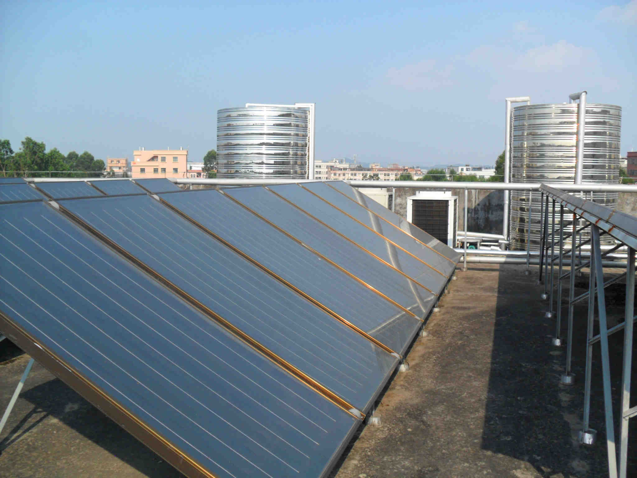 高端產品平板式太陽能集熱器